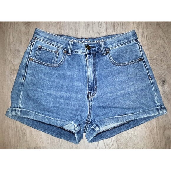 American Eagle Mom Short Jean Shorts Size 6 Distressed Denim Light Wash Baggy - Picture 1 of 5